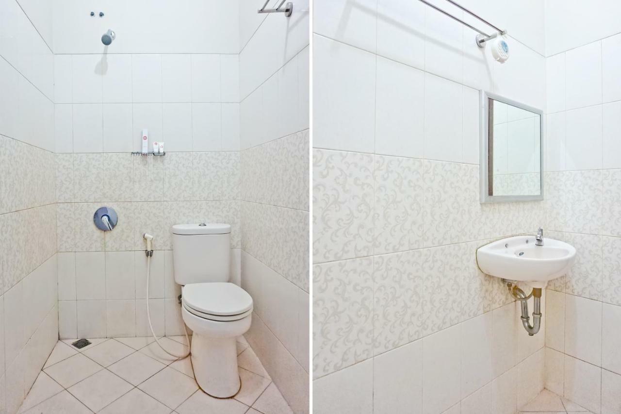Oyo 627 Tirta Kencana Syariah Hotel Pekanbaru Kültér fotó